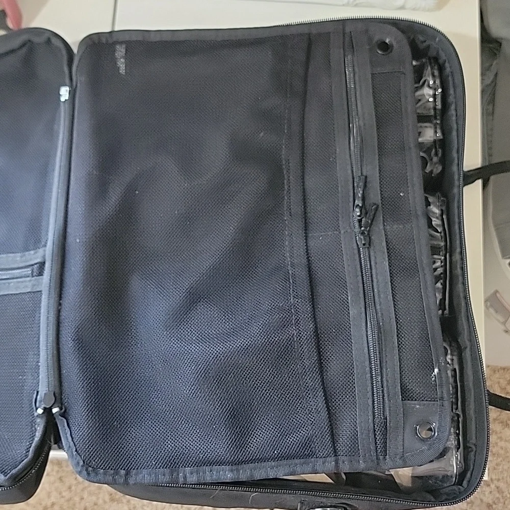 MAC Cosmetics Makeup Travel Case Black Multi Compartments